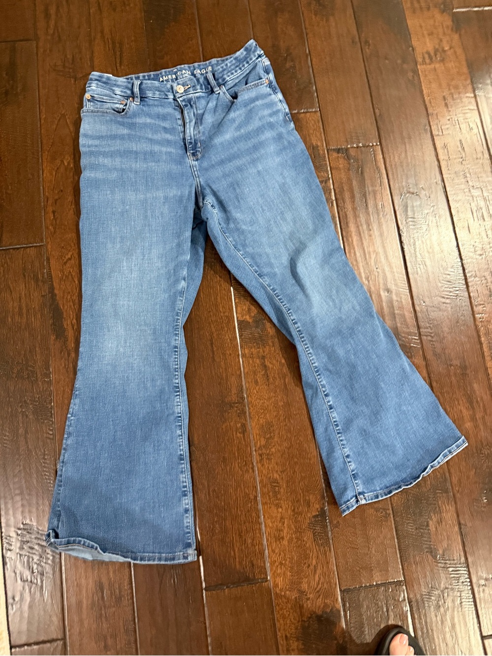 American Eagle Outfitters Medium Wash Wide Leg Jeans